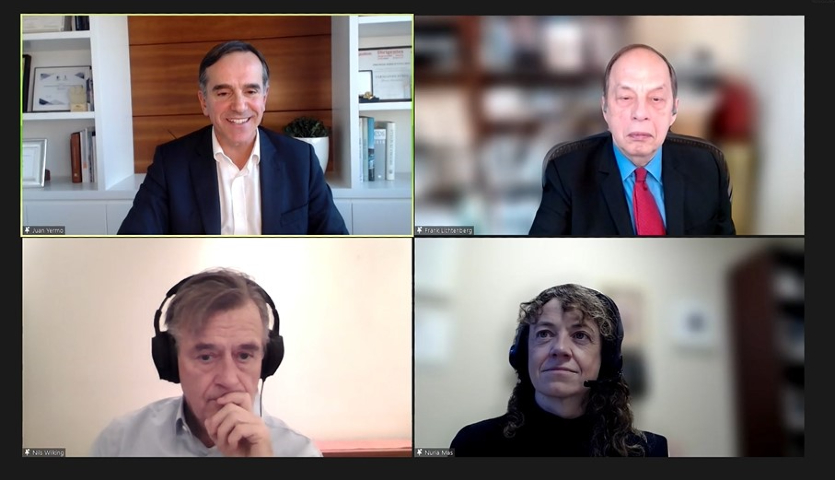 Juan Yermo, Frank R. Lichtenberg, Nils Wilking y Núria Mas.